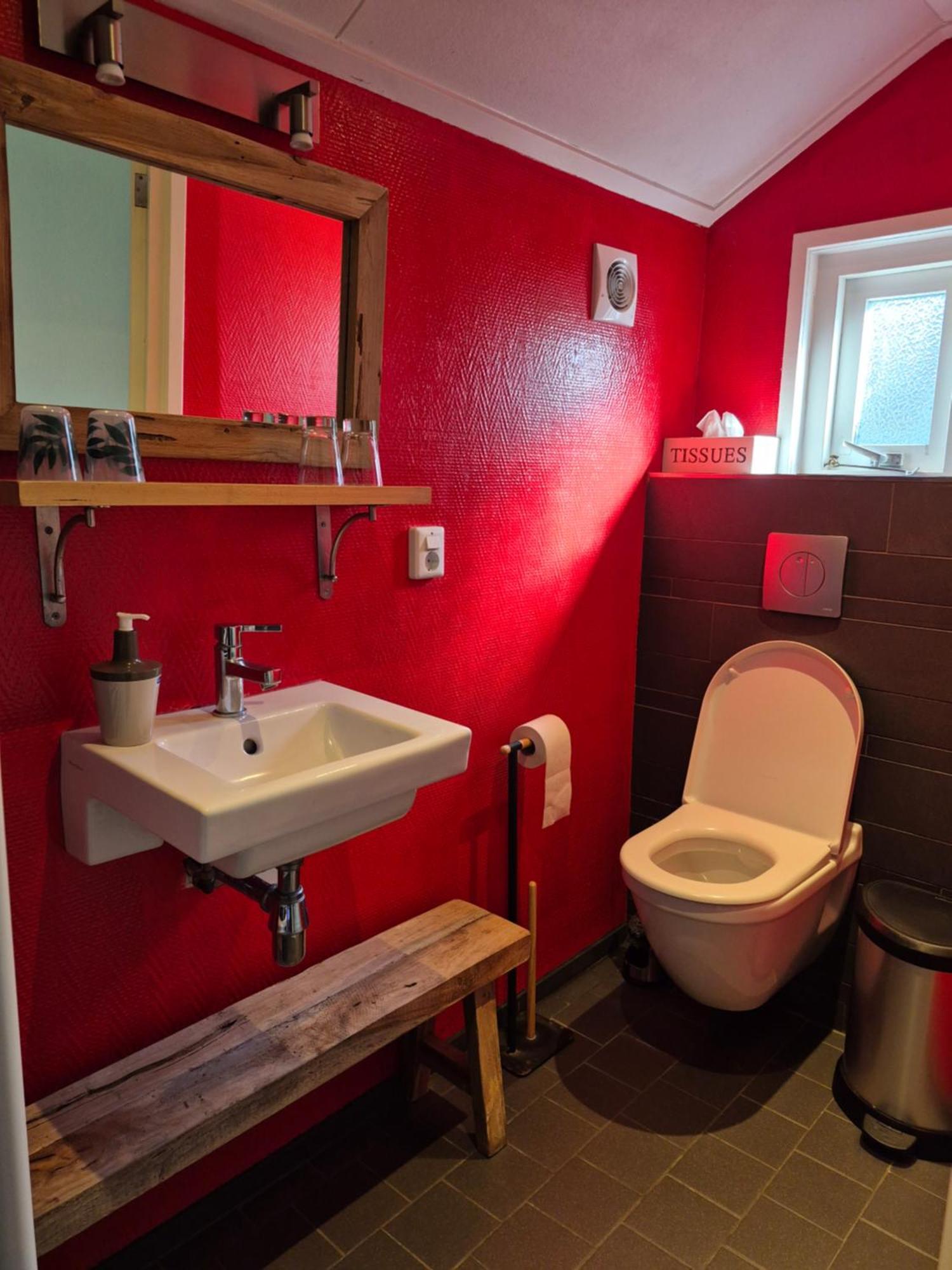 B&B De Wadvaarder Мидсланд Екстериор снимка